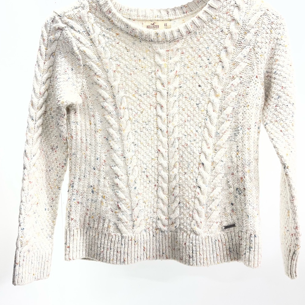 Hollister Cream Cable-Knit Crewneck Sweater with‎ Multicolor Speckles